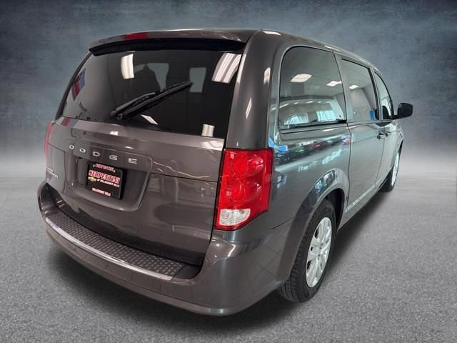 Used 2018 Dodge Grand Caravan SE image 6
