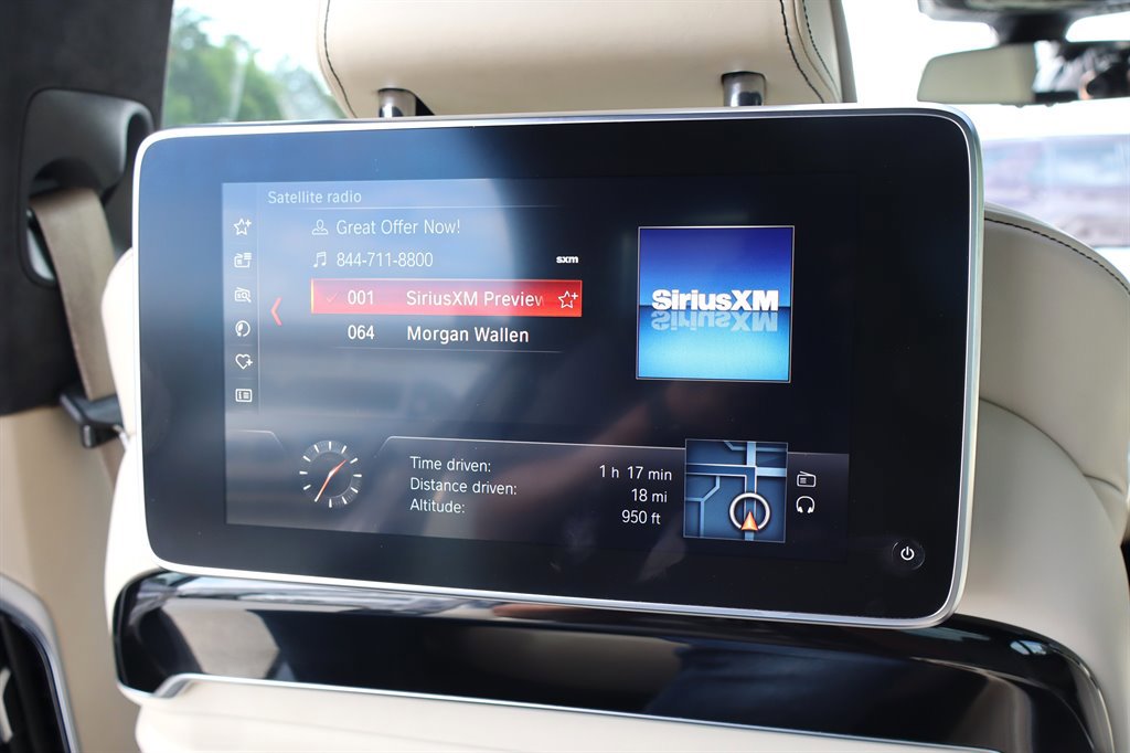Used 2018 BMW M760i xDrive AWD/4WD image 25