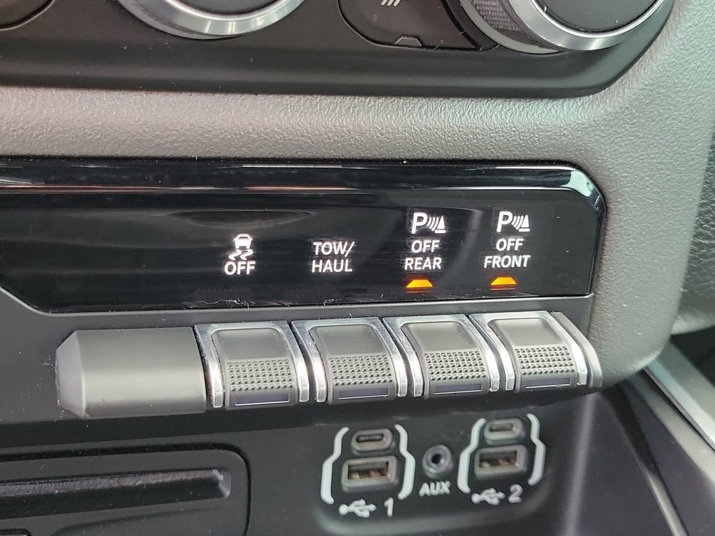 Used 2019 RAM 1500 Big Horn AWD/4WD image 30