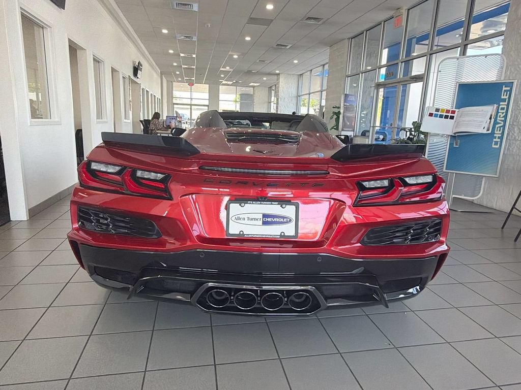 New 2027 Chevrolet Corvette Z06 RWD image 4