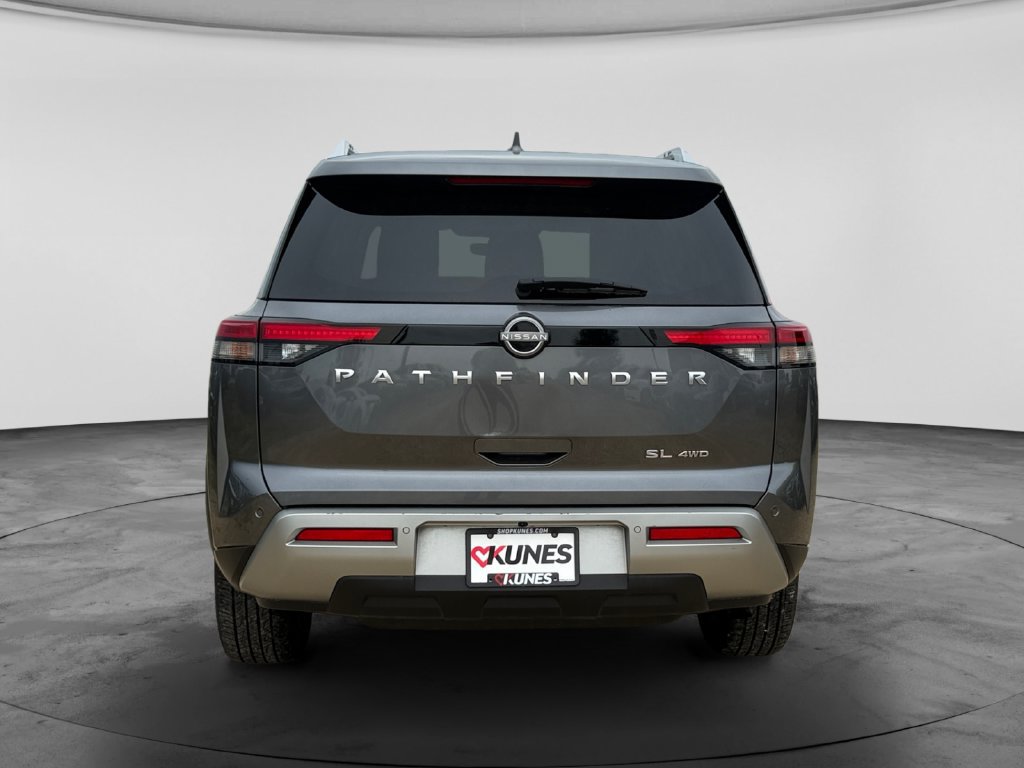 Used 2025 Nissan Pathfinder SL AWD/4WD image 8