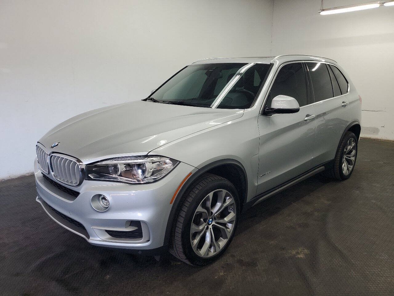 Used 2018 BMW X5 xDrive35i AWD/4WD image 1
