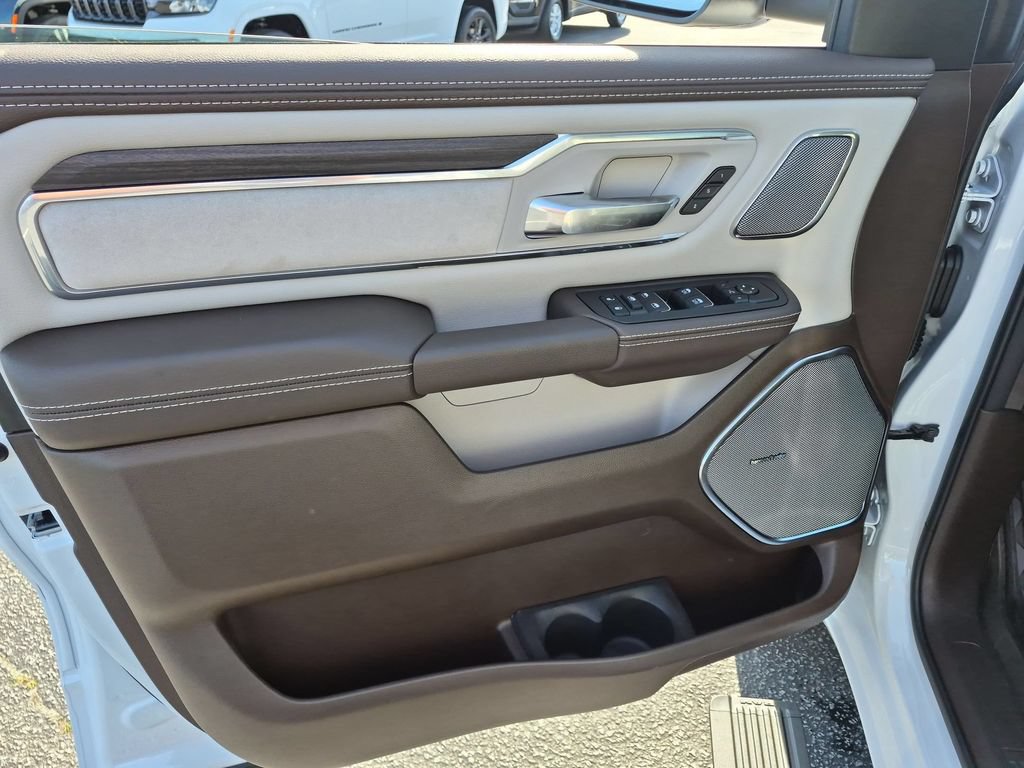 New 2027 RAM 1500 Laramie w/ Laramie Preferred Package AWD/4WD image 10