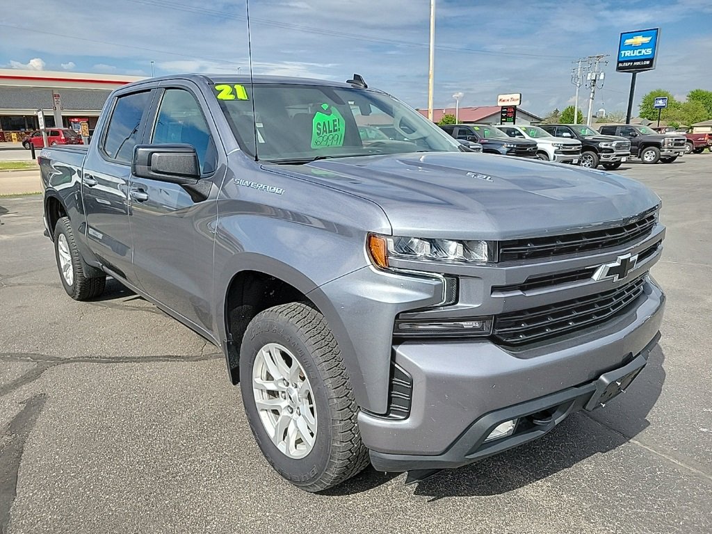 Used 2021 Chevrolet Silverado 1500 RST image 2