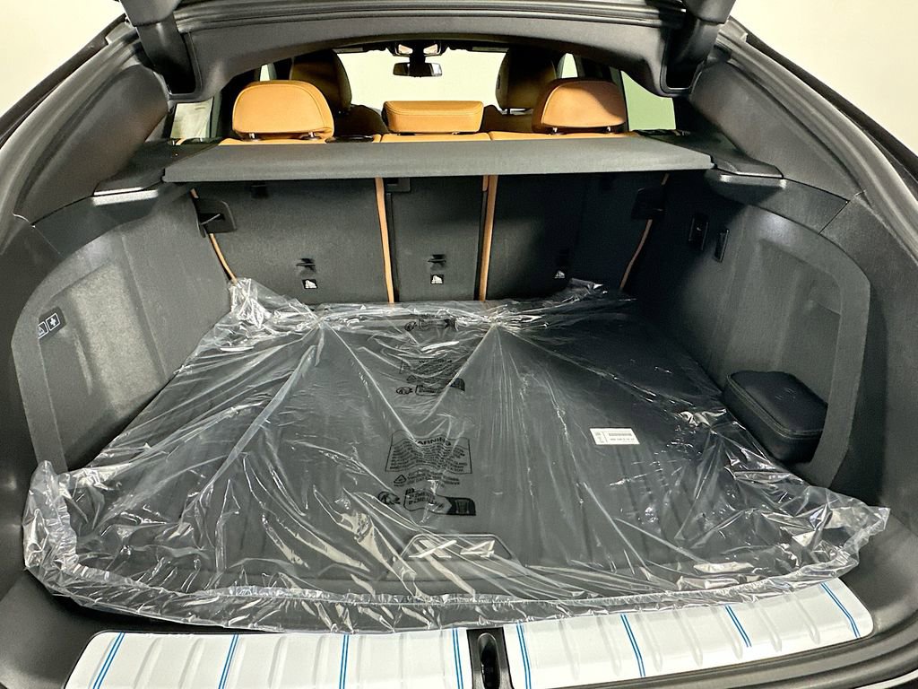 Used 2025 BMW X4 xDrive30i w/ Premium Package image 32