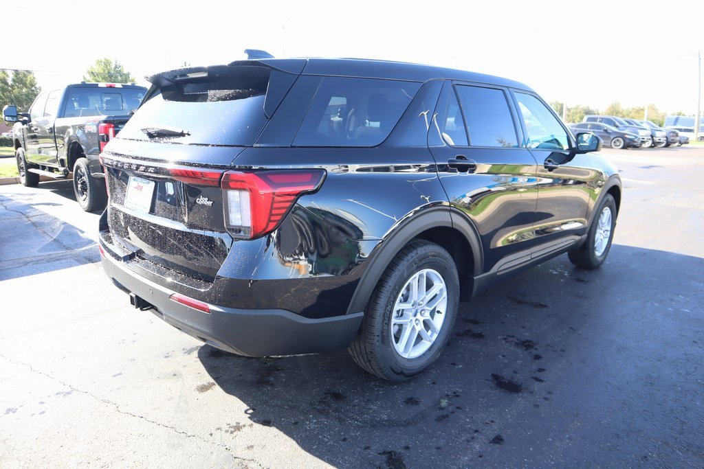 New 2026 Ford Explorer Active image 21
