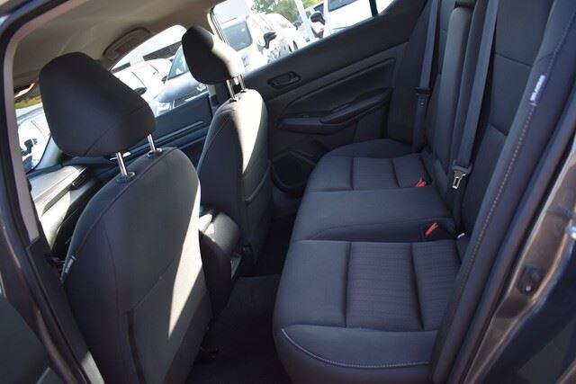 Used 2024 Nissan Altima 2.5 SV FWD image 19