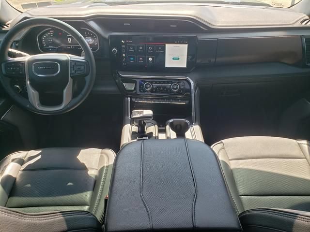 Used 2024 GMC Sierra 1500 Denali w/ Denali Reserve Package AWD/4WD image 16
