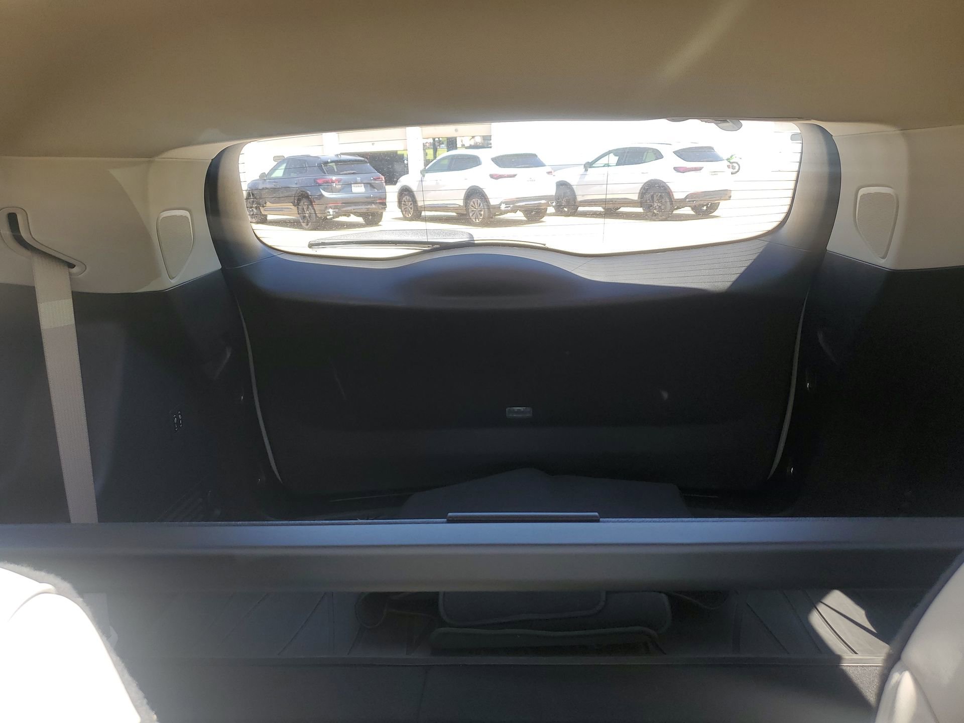 Used 2023 Buick Enclave Avenir w/ Avenir Technology Package FWD image 14