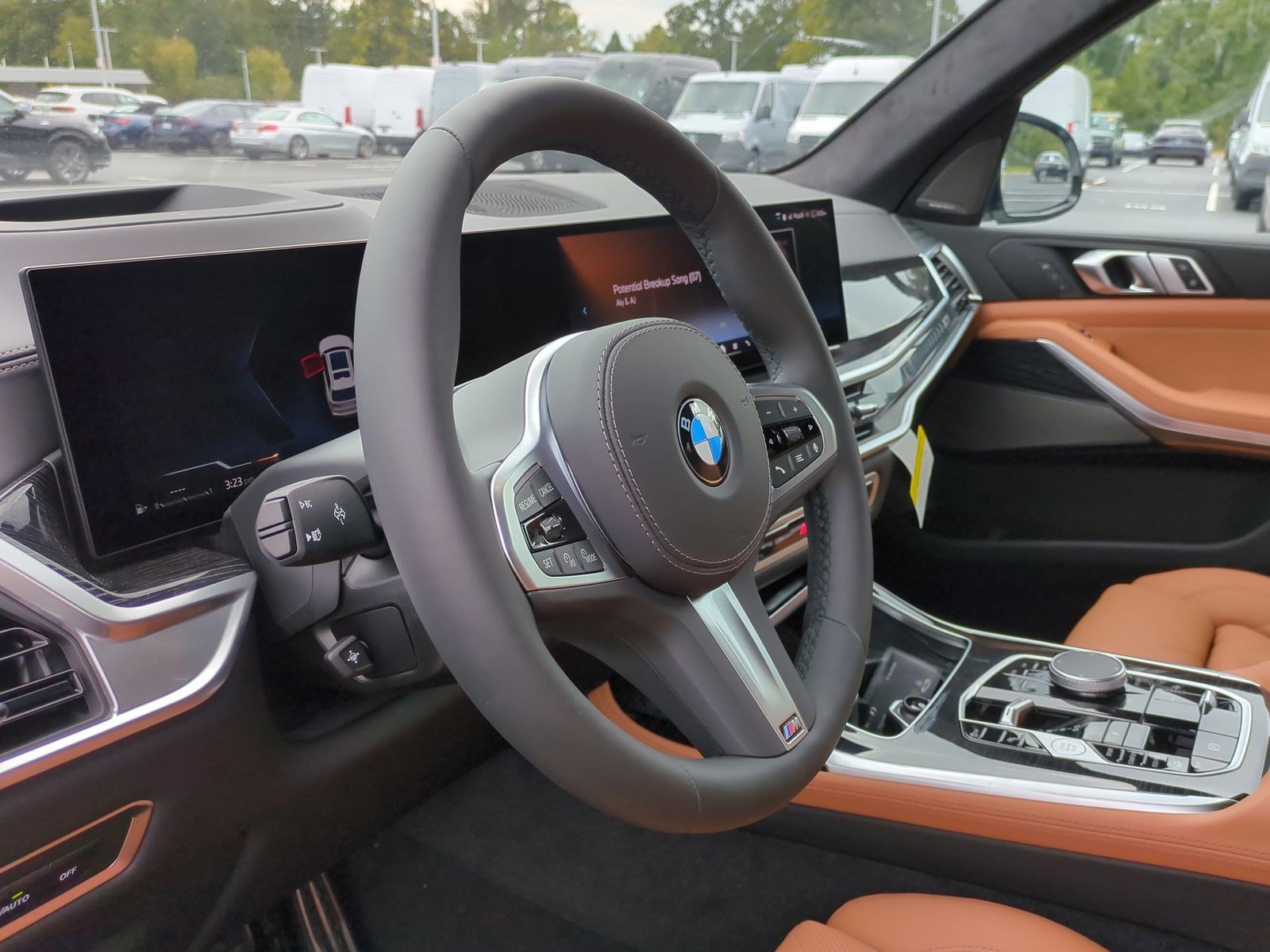 Used 2026 BMW X7 xDrive40i w/ M Sport Package image 18