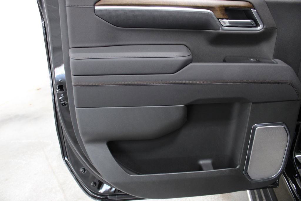 New 2026 Chevrolet Silverado 1500 High Country w/ High Country Premium Package image 24