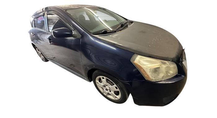 Used 2010 Pontiac Vibe w/ Preferred Package FWD image 8