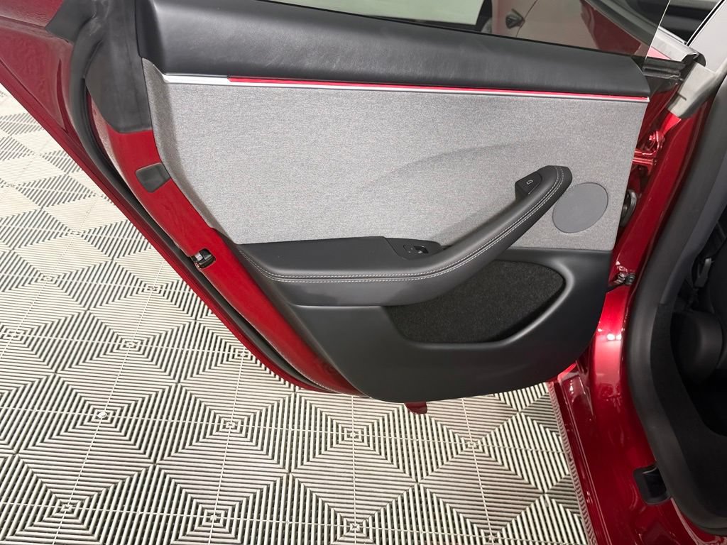 Used 2025 Tesla Model 3 Long Range RWD image 26
