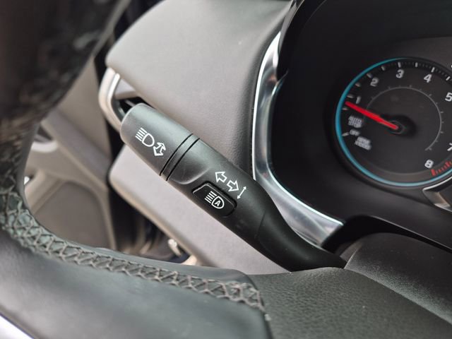 Used 2023 Chevrolet Traverse LT FWD image 22