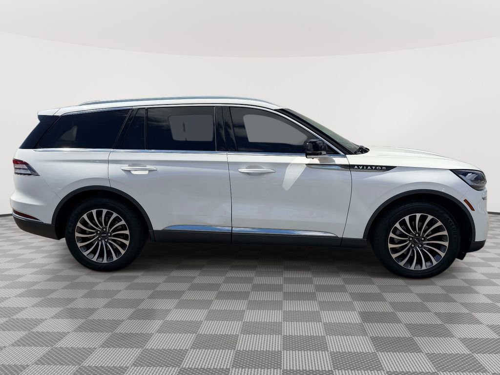 Used 2022 Lincoln Aviator Reserve w/ Elements Package Plus AWD/4WD image 5