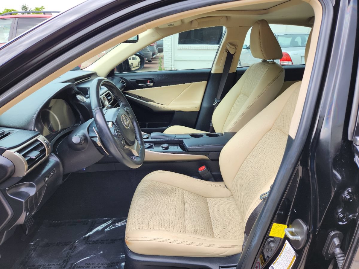 Used 2014 Lexus IS 250 w/ Navigation Package RWD image 10