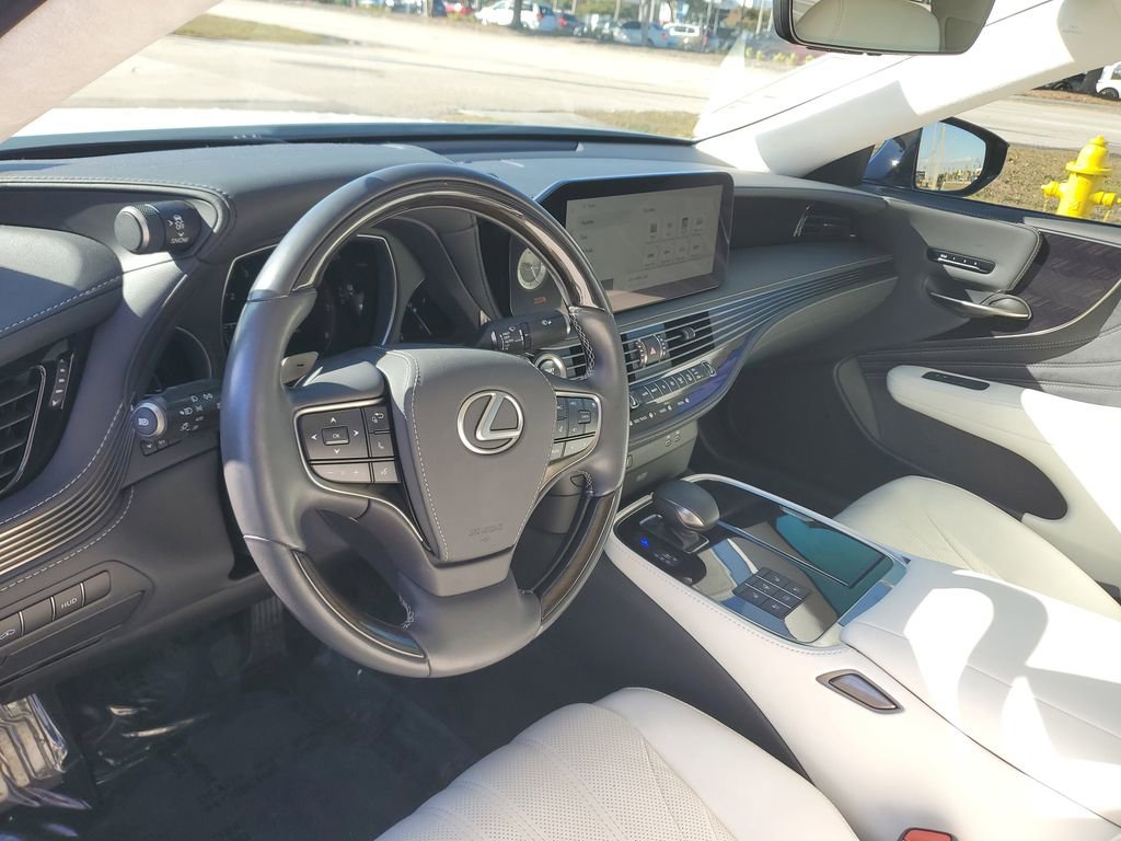 Used 2023 Lexus LS 500 Core w/ Interior Upgrade Package image 25