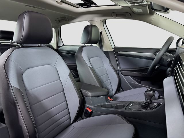 New 2026 Volkswagen Jetta SE FWD image 28