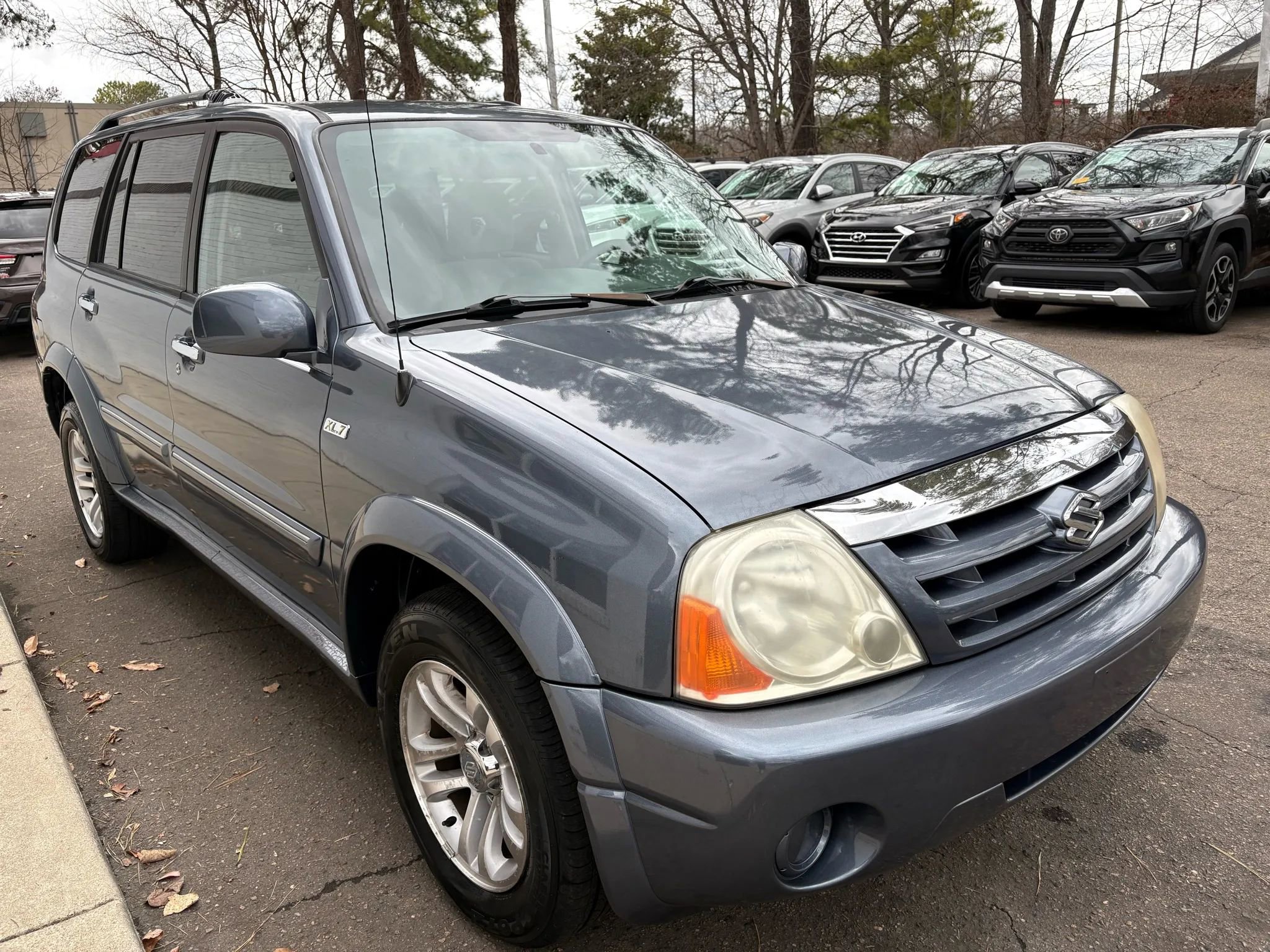 Used 2004 Suzuki XL7 LX image 4