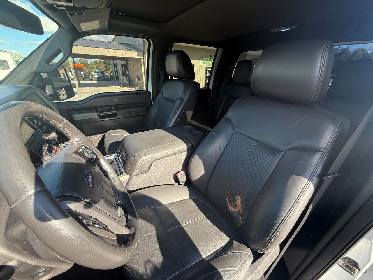 Used 2011 Ford F250 Lariat w/ Lariat Ultimate Pkg AWD/4WD image 5