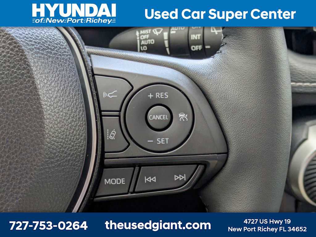 Used 2025 Toyota RAV4 Limited w/ Advanced Technology Package image 38