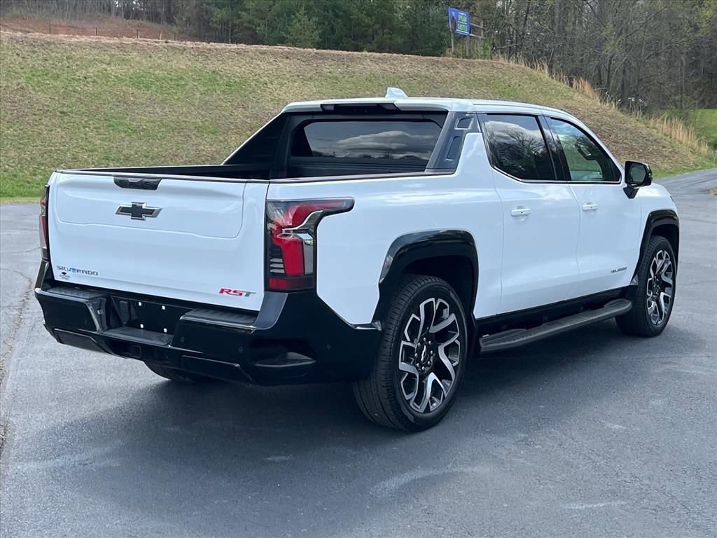 New 2025 Chevrolet Silverado EV RST image 4