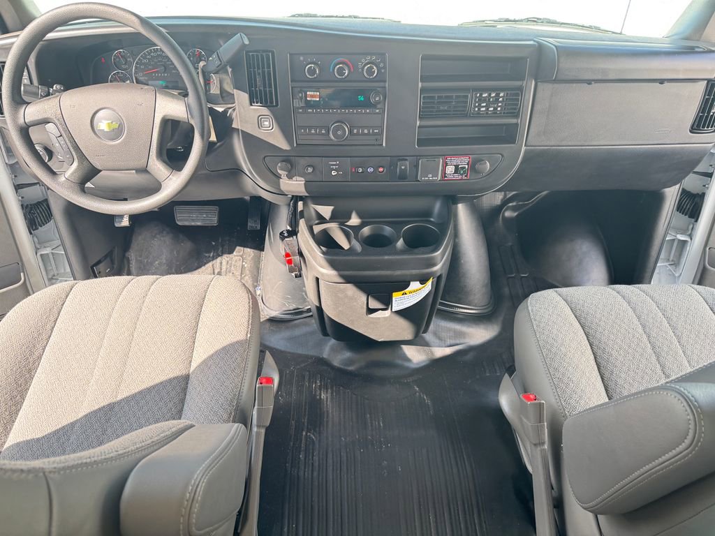 New 2026 Chevrolet Express 4500 w/ Power Convenience Package image 13