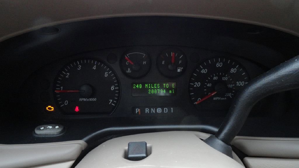 Used 2004 Ford Taurus SE image 15