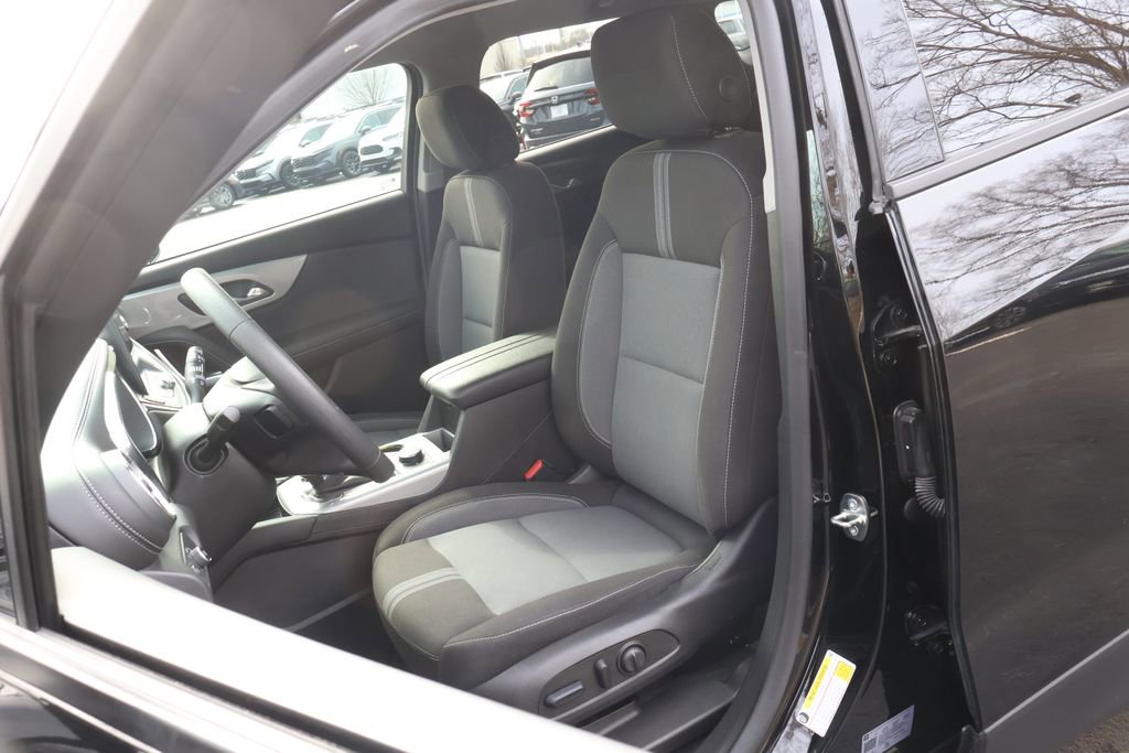 Used 2023 Chevrolet Blazer LT w/ Driver Confidence Package AWD/4WD image 28