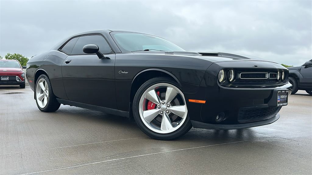 Used 2015 Dodge Challenger R/T Plus RWD image 8
