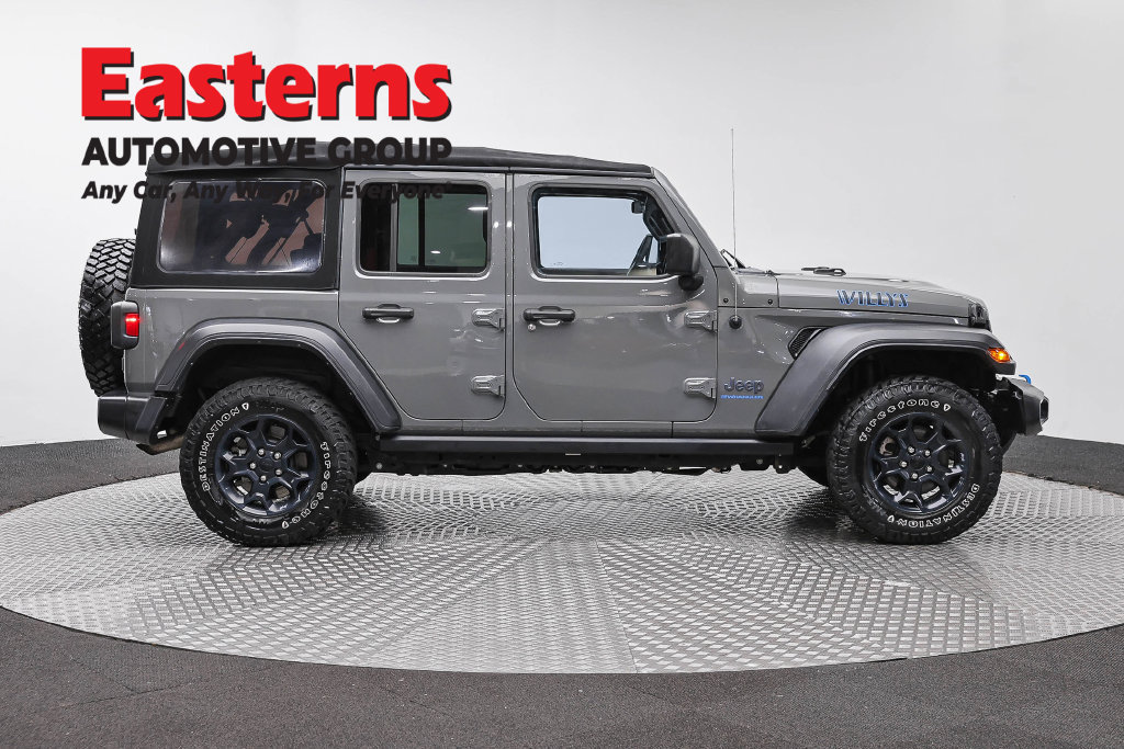 Used 2023 Jeep Wrangler Unlimited w/ Cold Weather Group AWD/4WD image 6