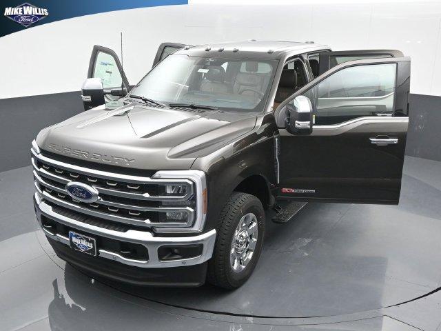 Used 2025 Ford F250 King Ranch w/ Chrome Package AWD/4WD image 26