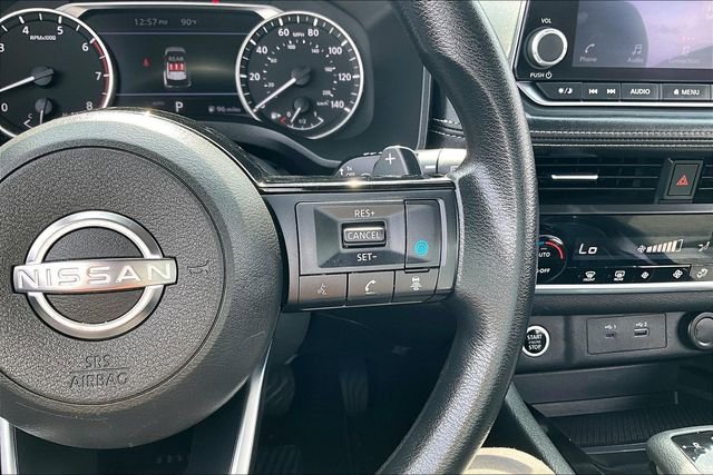 Certified 2023 Nissan Rogue SV image 12