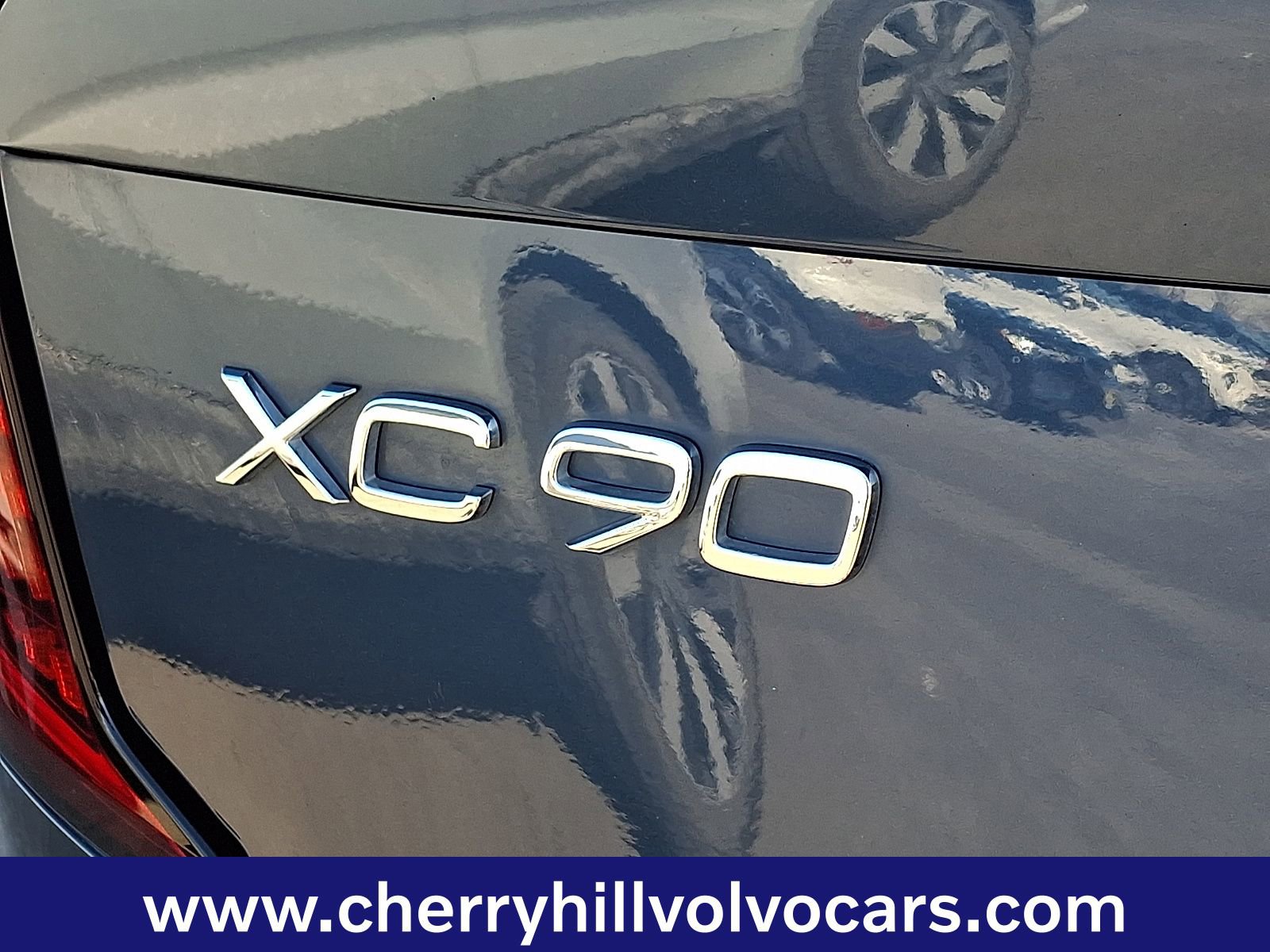 Certified 2025 Volvo XC90 B5 Plus image 30