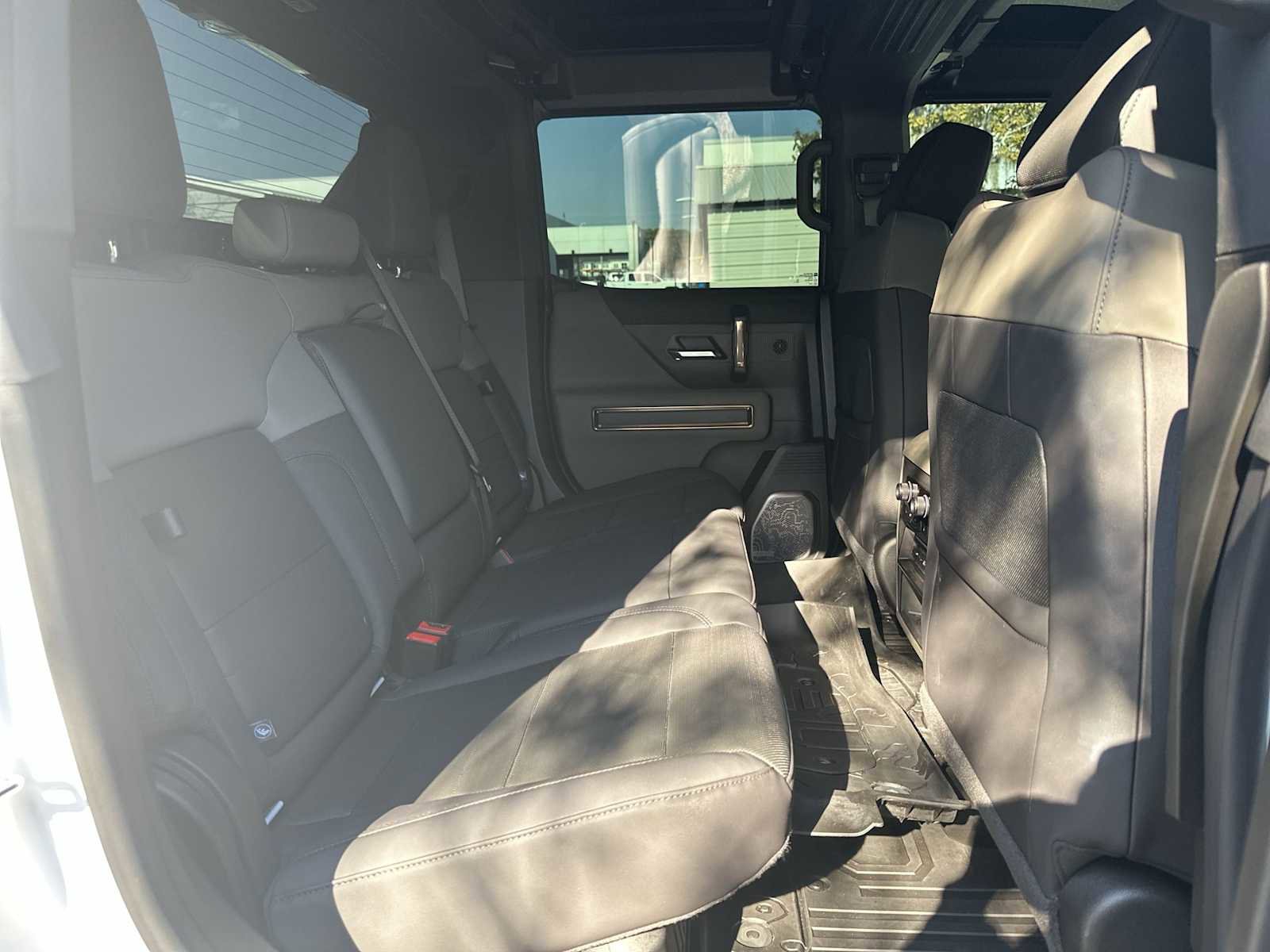 Certified 2025 GMC Hummer EV 3X w/ Extreme Off-Road Package image 18