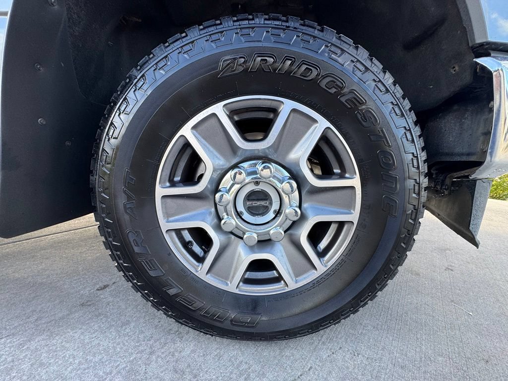Used 2025 Ford F350 Lariat AWD/4WD image 37