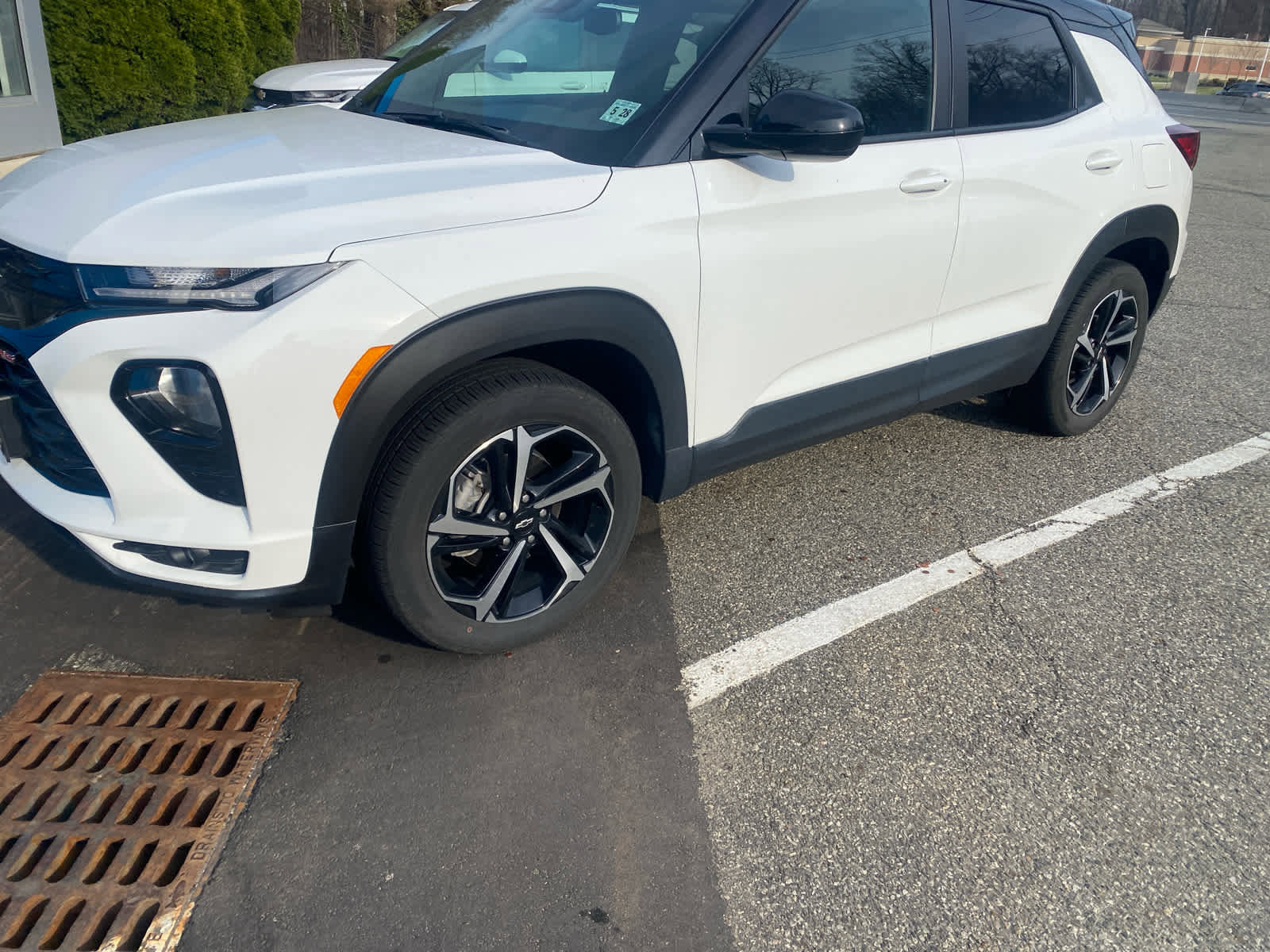 Used 2023 Chevrolet TrailBlazer RS w/ Sun and Liftgate Package image 4
