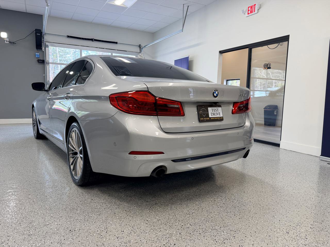 Used 2019 BMW 530i w/ Premium Package RWD image 6