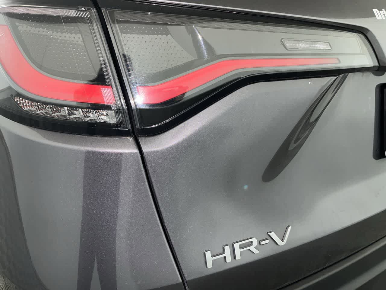 Used 2025 Honda HR-V LX image 11