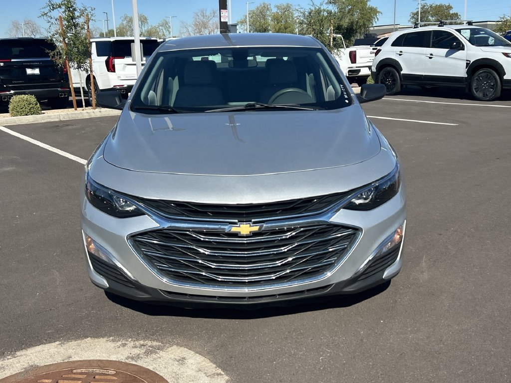 Used 2021 Chevrolet Malibu LS FWD image 3
