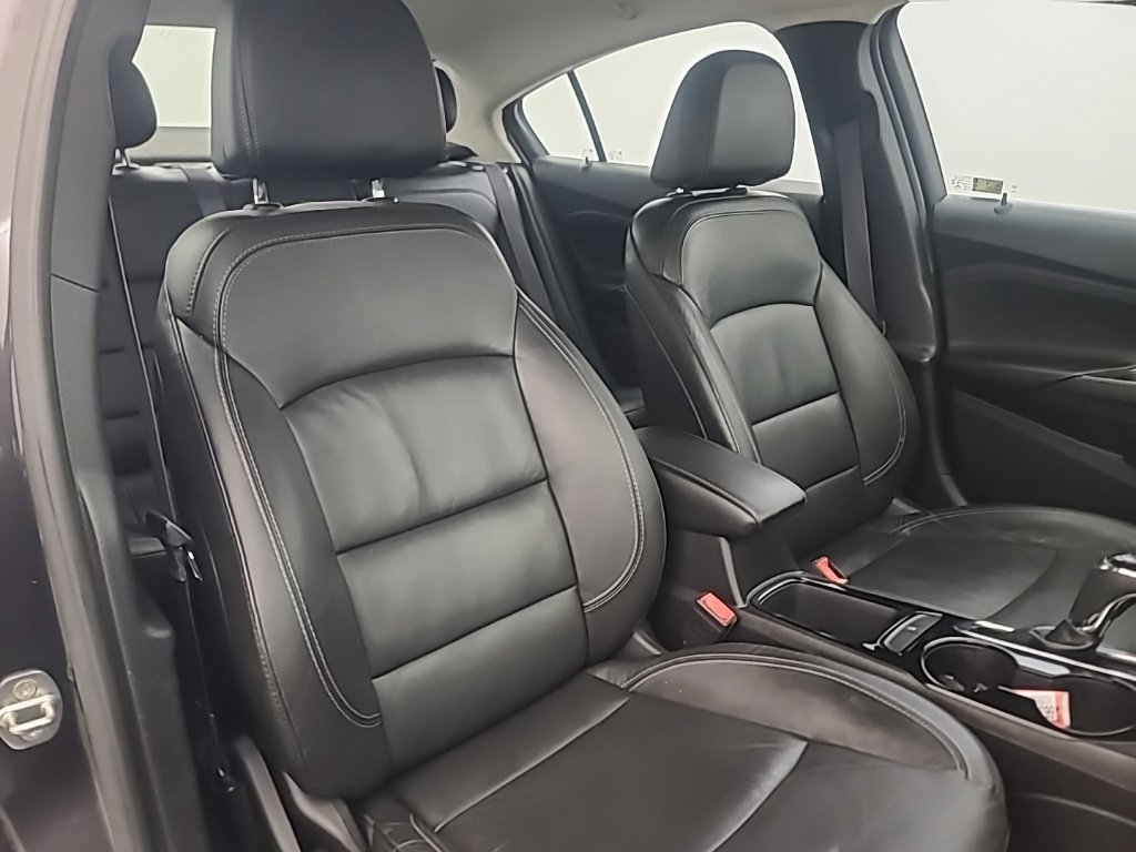 Used 2017 Chevrolet Cruze Premier FWD image 16