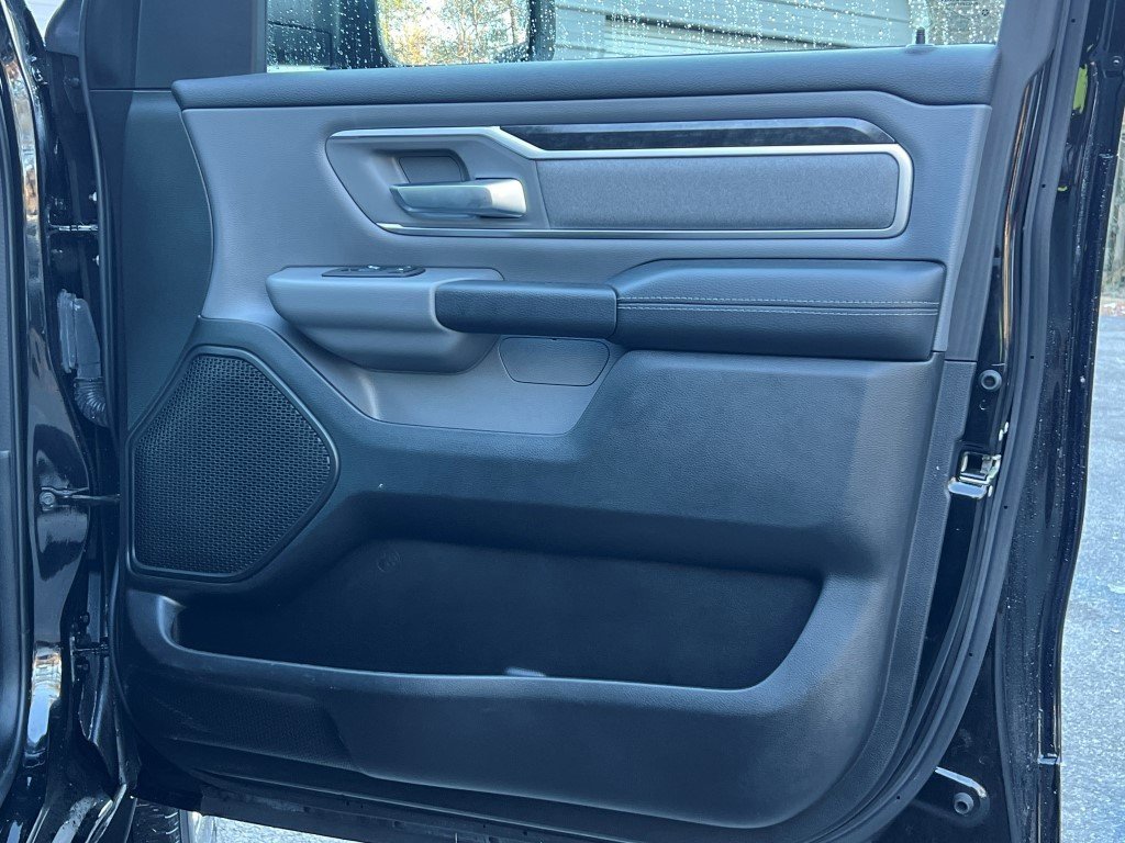 Used 2021 RAM 1500 Big Horn image 9