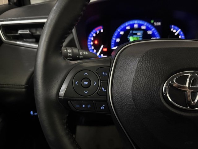 Used 2022 Toyota Corolla Cross XLE w/ Convenience Package image 14