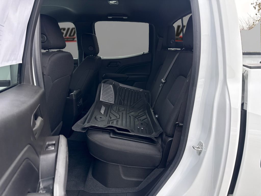 Used 2023 Chevrolet Colorado W/T image 10