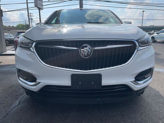 Used 2018 Buick Enclave Essence w/ Trailering Package FWD image 2