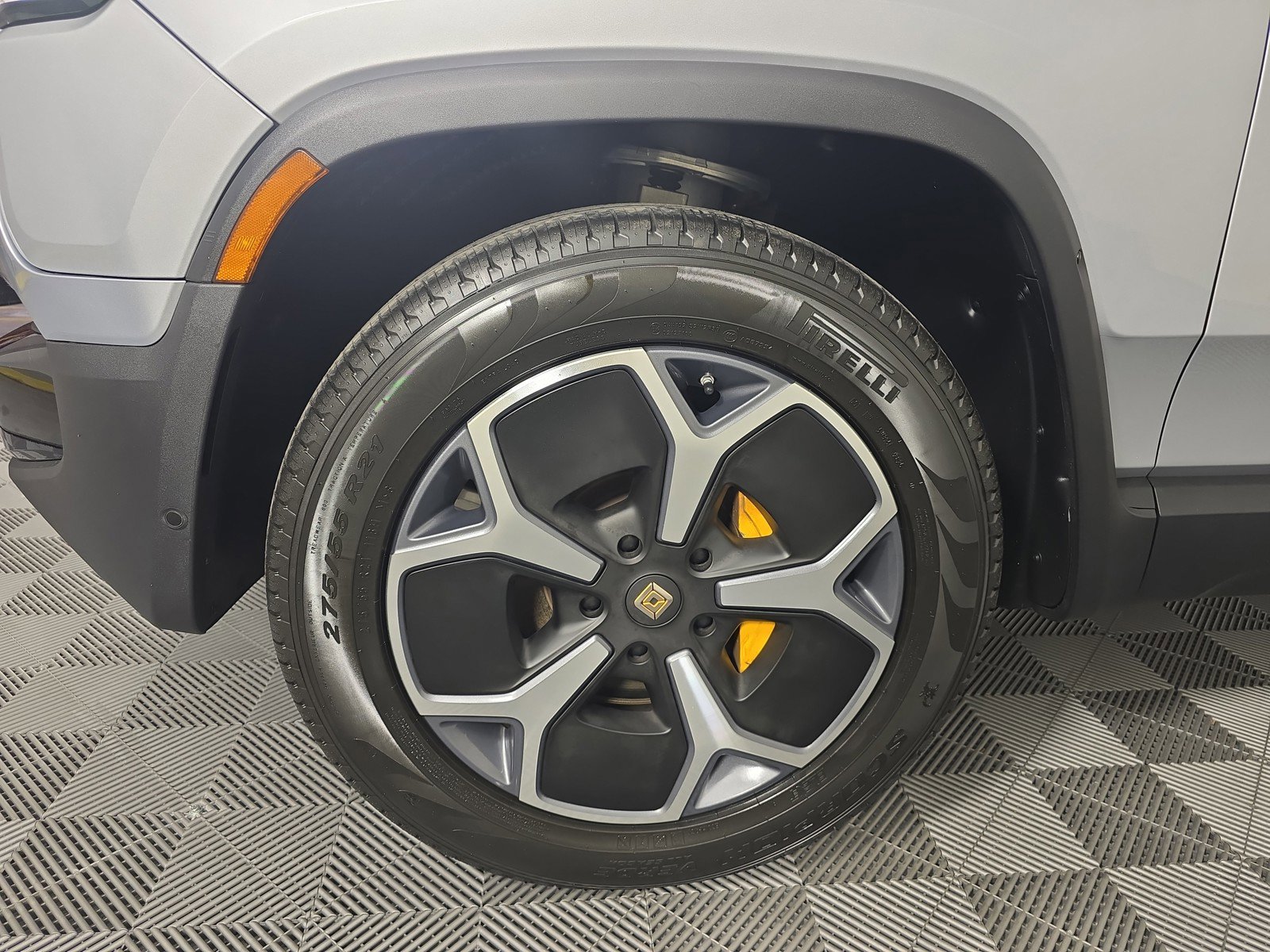 Used 2022 Rivian R1T Adventure AWD/4WD image 9