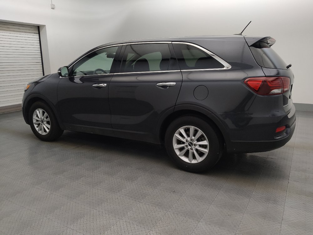 Used 2019 Kia Sorento FWD V6 image 3