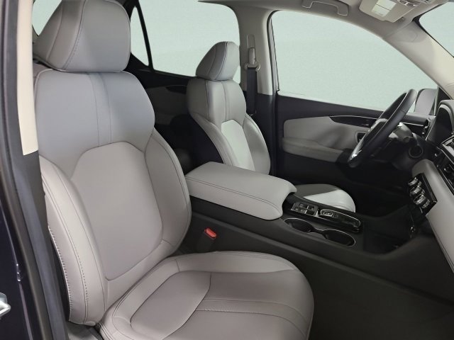 Used 2025 Honda Pilot EX-L image 12