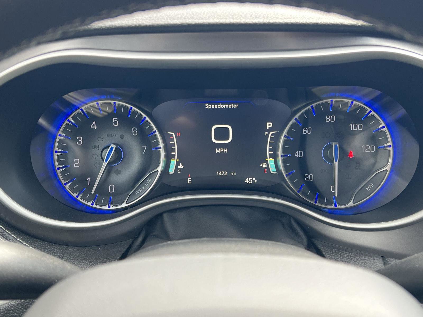 Used 2026 Chrysler Pacifica Select AWD/4WD image 23