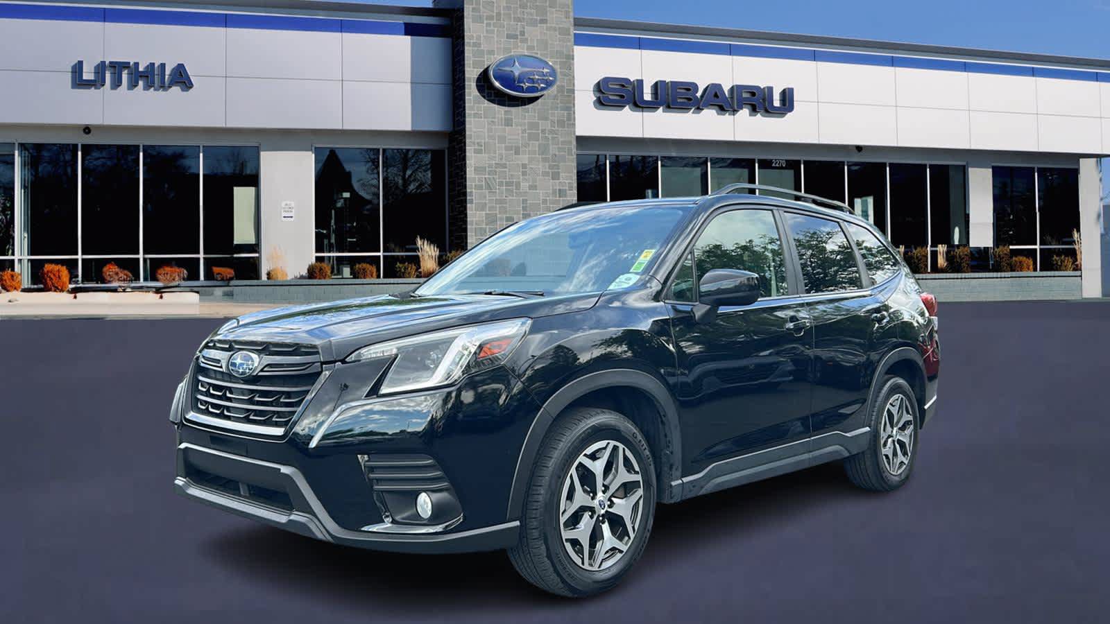 Certified 2023 Subaru Forester Premium AWD/4WD image 1